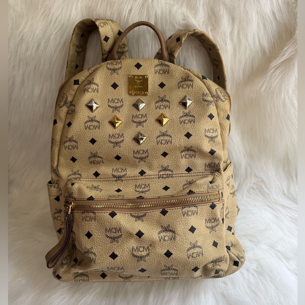 SOLD‼️‼️MCM Tan and Gold Backpack with Signature Visetos Print